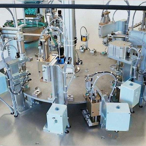 连接器自动组装设备工业自动化机械结构设计非标设备