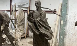 雕塑泥稿
