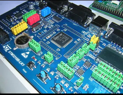 ARM，FPGA，C  ，原理图设计，电路板绘制，程序编写。